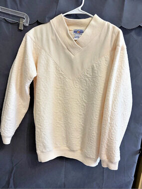 Starting Point Textured Pullover Sweater in Cream Size Small